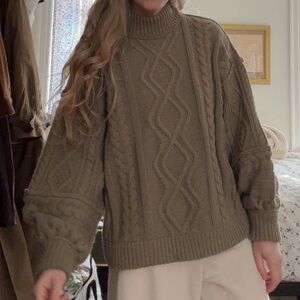 We The Free Love Your Cable - Chunky Mockneck - Olive